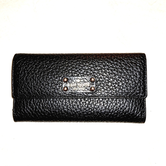 kate spade Handbags - Kate Spade Bay Street Sandra Leather Wallet